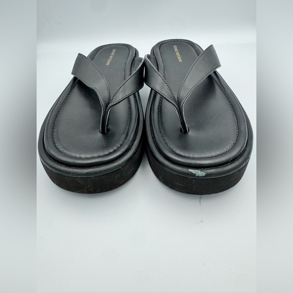 Stuart Weitzman Black Leather Platform Flip Flops - Picture 9 of 10